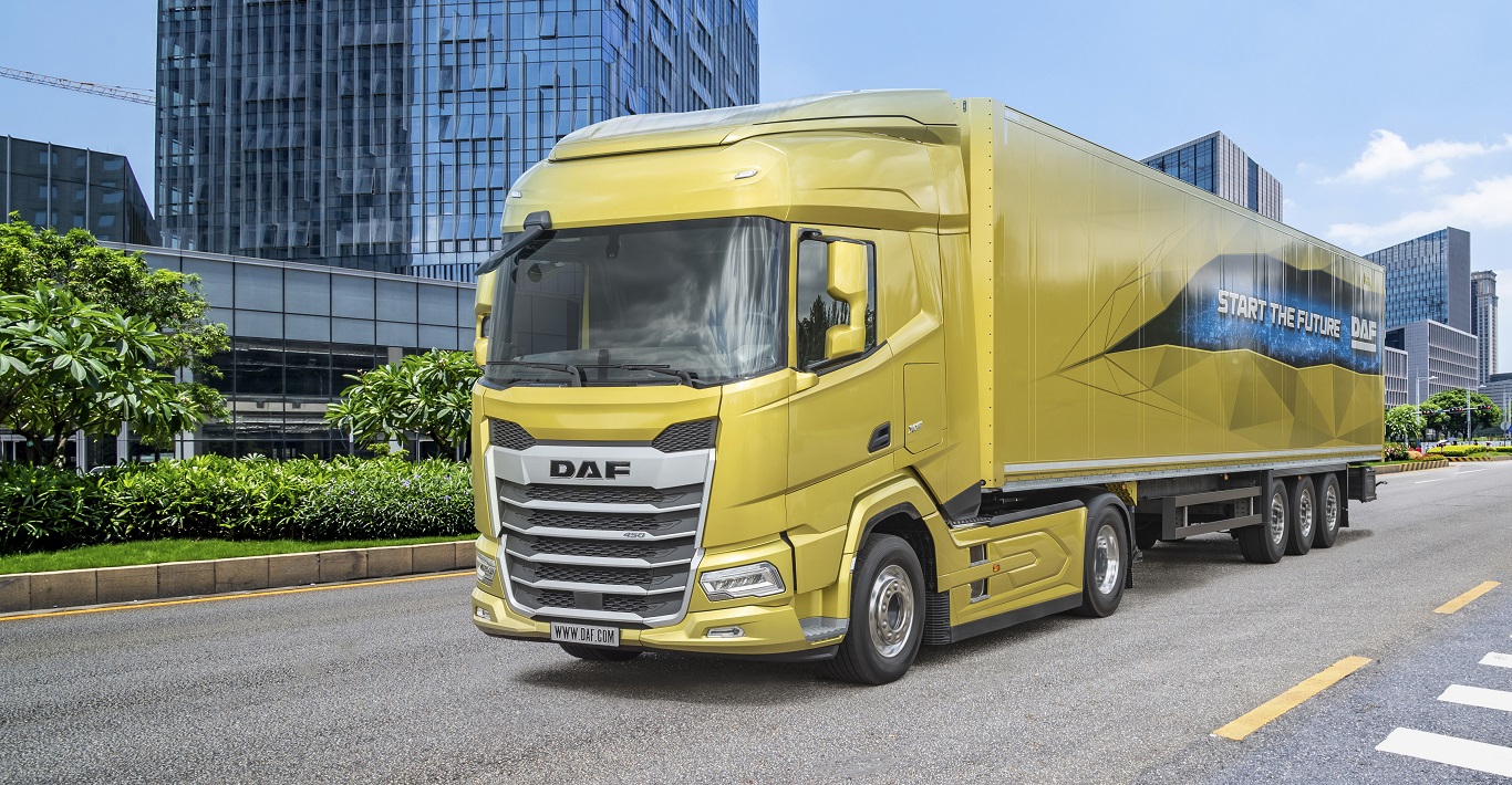 2 05. New Generation DAF XF truck offers maximum view on the road